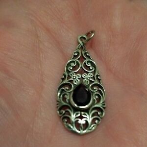 Elegant Vintage Estate Sterling Silver Pendant with Genuine Garnet Gemstone